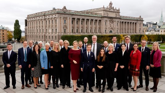 Gruppbild med Ulf Kristerssons nya regering