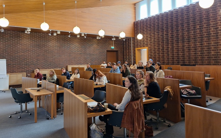 Arctic Design Center-träff i fullmäktigesalen i Älvsbyns kommunhus.
