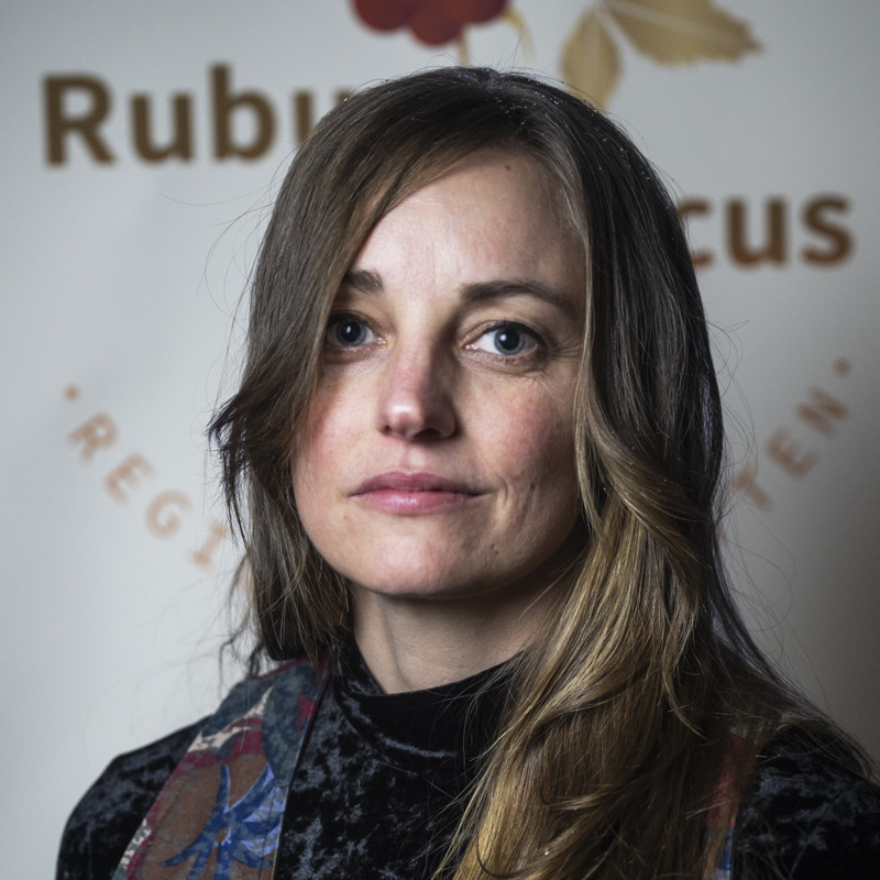 Porträttfoto av Stina Edin