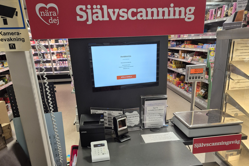 Självscanningskassa i dagligvarubutik.