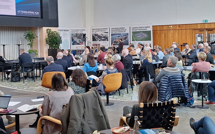 Niklas Berglind presenterar rapport på Vetenskapens Hus