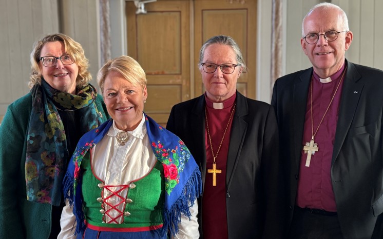 Gruppbild med Birgitta Dahlbäck, Lotta Finstorp, Åsa Nyström och Martin Modéus.